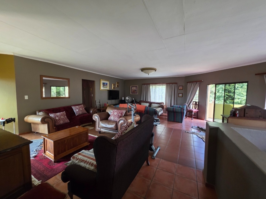 6 Bedroom Property for Sale in Olifantsnek North West